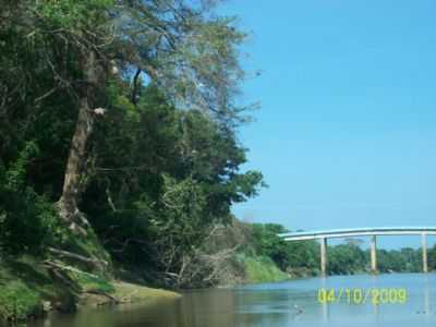 VISTA PARCIAL DO RIO ITAPECURU-MIRIM, POR NILVAN BRAGA - COROAT - MA