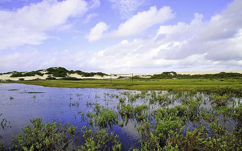 A PARADISACA ILHA DOS LENIS - FOTO WIKIPDIA - CURURUPU - MA