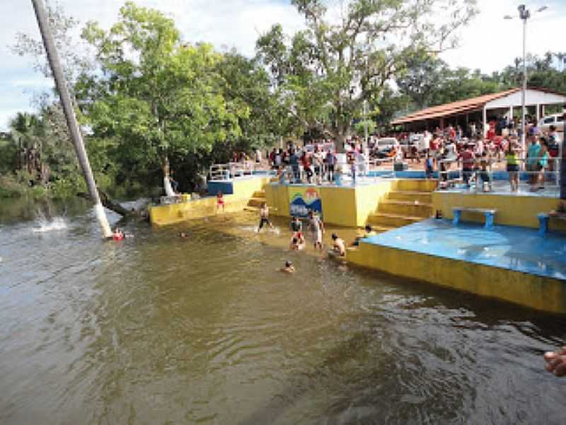 FERNANDO-MA- PIER DO RIO ALPERCATA-FOTO:IZAIAS RESPLANDES - FERNANDO FALCO - MA