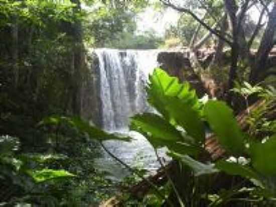 CACHOEIRA-FOTO:POR MANOEL ARRUDA - FORMOSA DA SERRA NEGRA - MA