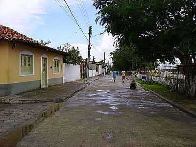 RUA DA FEIRA   FOTO
POR ROBERTO MENKS  - HUMBERTO DE CAMPOS - MA