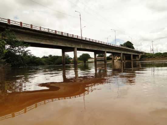 PONTE SOBRE O RIO MARACAUM, POR RONNY SANTOS - MARACAUM - MA