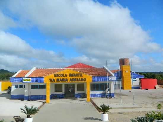 CRECHE TIA MARIA ADRIANO, POR FLORZINHA - MATES - MA