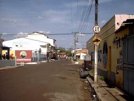 PEDREIRAS-MA-RUA CRESCNCIO RAPOSO NO CENTRO-FOTO:CARLOS_RICARDO  - PEDREIRAS - MA