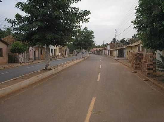 AVENIDA PRESIDENTE KENNEDY EM POO DE PEDRAS-MA-FOTO:IVONVERINE - POO DE PEDRAS - MA