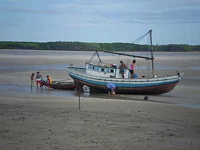 BARCO DE PESCA-FOTO: FLORIANO JUNIOR  - PORTO RICO DO MARANHO - MA