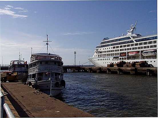 NAVIO CARGUEIRO, POR FABRCIO MONTEIRO - PARINTINS - AM