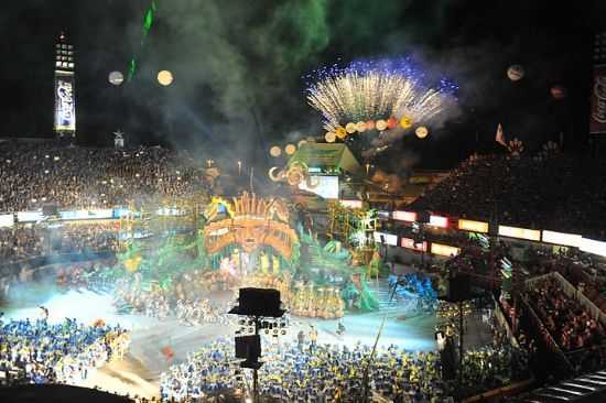 FESTIVAL FOLCLRICO DE PARINTINS, POR PRISCILA SILVA - PARINTINS - AM