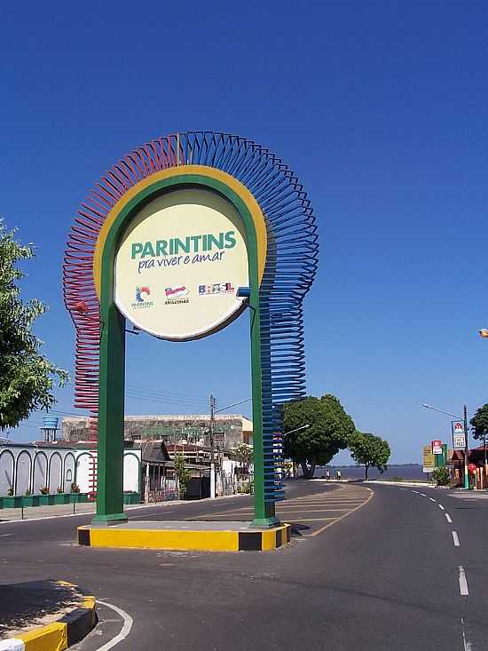 PORTAL DA CIDADE NA AV.AMAZONAS EM PARINTINS-AM-FOTO:ANTONIO CARLOS BURIT - PARINTINS - AM