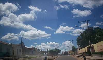 AV. PEDRA BRANCA POR EDUARDO LIMA MENDES - SANTA INS - MA