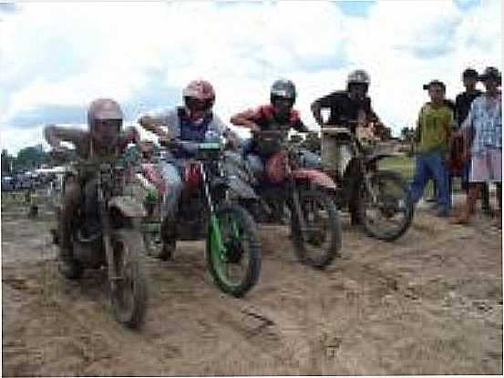MOTO CROSS EM SANTA QUITRIA-FOTO:RICARDO MENESES - SANTA QUITRIA DO MARANHO - MA