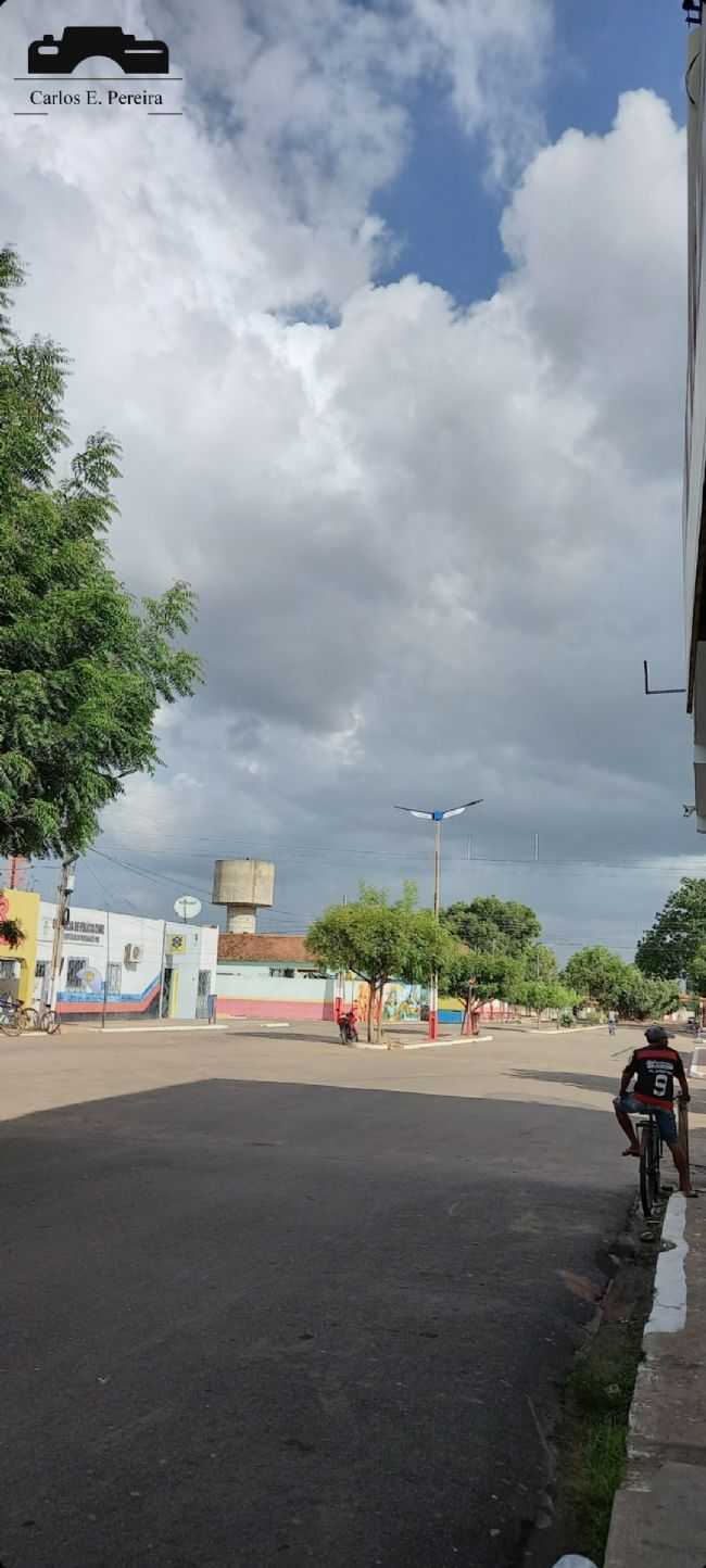 RUA NORBERTO PEDROSA EM SANTA QUITRIA MA, POR CARLOS EDUARDO PEREIRA - SANTA QUITRIA DO MARANHO - MA