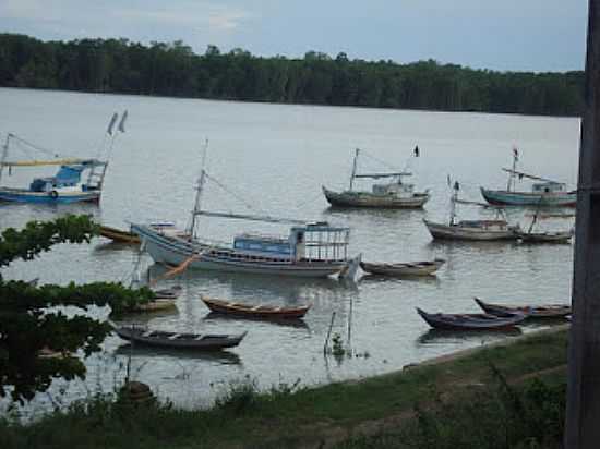 SO JOO DO CORTES-MA-BARCOS NA BEIRA DO RIO-FOTO:SAOJOAODECORTESALCANTARA. - SO JOO DE CORTES - MA