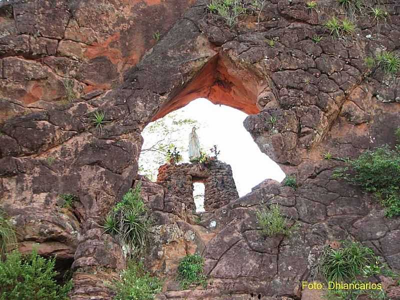 TASSO FRAGOSO-MA-GRUTA DE N.SRA.DE FTIMA NO MORRO DO ELEFANTE-FOTO:DHIANCARLOS PACHECO - TASSO FRAGOSO - MA