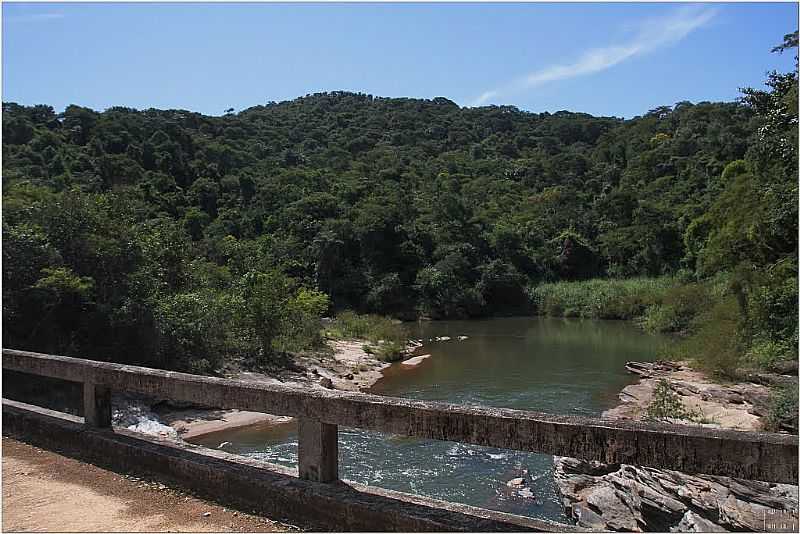 ACAIACA-MG-PONTE SOBRE O RIO GUALAXO-FOTO:GELASBRFOTOGRAFIAS - ACAIACA - MG