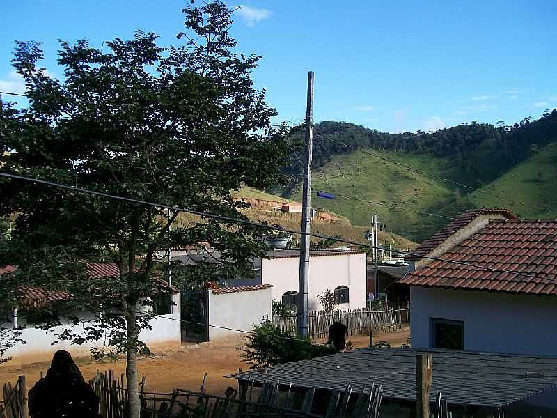 AUCENA-MG-JARDIM DAS OLIVEIRAS-FOTO:CONE SILVA - AUCENA - MG