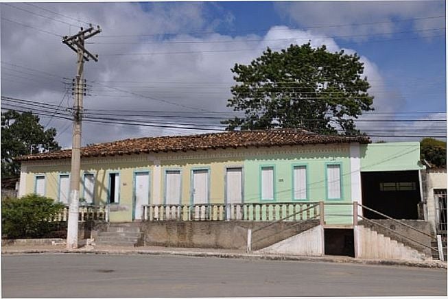 POR ELTA ANTUNES - GUAS VERMELHAS - MG