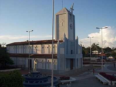 PRAA DA IGREJA DE SANTO ANTNIO DO I
FOTO OSBNETO - SANTO ANTNIO DO I - AM