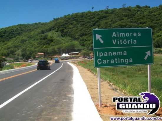 PONTE SOBRE RIO MANHUAU , POR MARCOS - AIMORS - MG