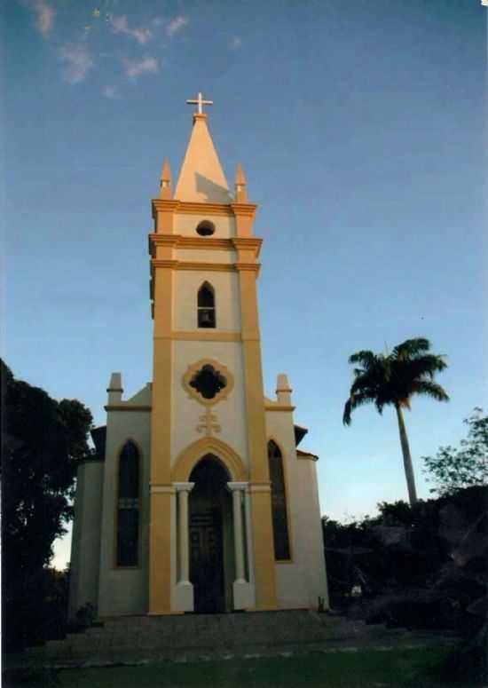 IGREJA MATRIZ -  POR RITA DE CASSIA VIEIRA DIAS - AIMORS - MG