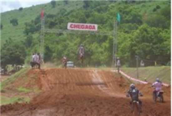 PISTA DE MOTOCROSS-FOTO:MARCOS MAGNO  - AIMORS - MG