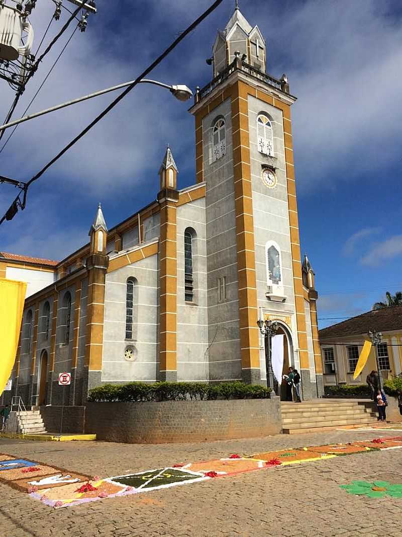 IGREJA MATRIZ DE AIURUOCA - MINAS GERAIS - AIURUOCA - MG