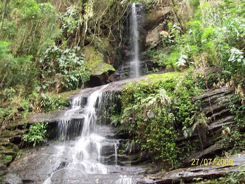 ALAGOA-MG-CACHOEIRA DO Z GUEDES-FOTO:CLCIO.MENDES - ALAGOA - MG