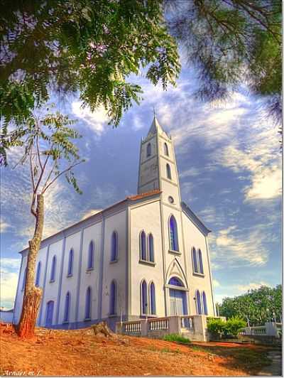 IGREJA DE ALBERTOS-FOTO:AENDER DO CONCELHO (ARCOS-...  - ALBERTOS - MG