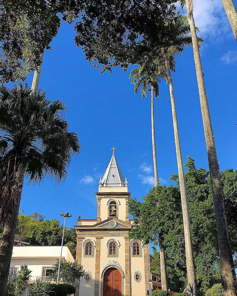 ALM PARABA - MG 
ZONA DA MATA
IGREJA MATRIZ SO JOS 
FOTOGRAFIA DE MILTON GONALVES - ALM PARABA - MG