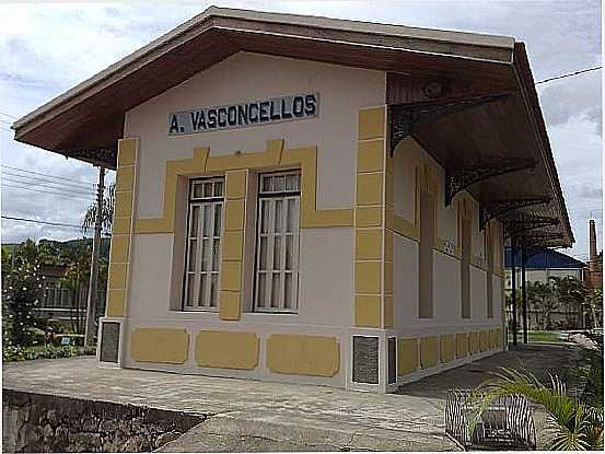 ANTIGA ESTAO FERROVIRIA DE ALFREDO VASCONCELOS-MG-FOTO:ROBSON FERREIRA - ALFREDO VASCONCELOS - MG