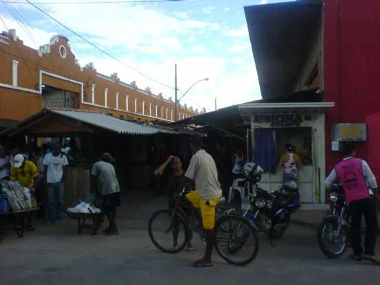 MERCADO DE ALMENARA, POR THAYS PATRICIA DOS SANTOS - ALMENARA - MG