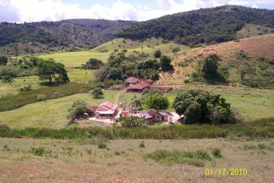 FAZENDA SANTA ROSA, POR PAULO SERGIO DE MEDEIROS - ALTO CAPIM - MG
