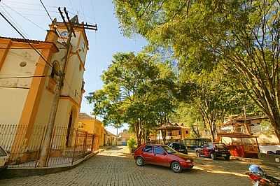 PRAA DA IGREJA DE SO SEBASTIO-FOTO:SGTRANGEL  - ALVORADA - MG