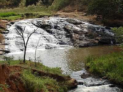 CACHOEIRA DO VACO-FOTO:DANIELA HERDY PEDROS - ALVORADA - MG