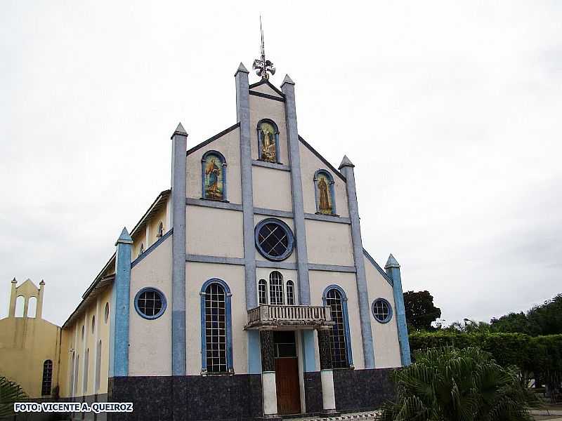 SO PAULO DE OLIVENA-AM-CO-CATEDRAL DE SO PAULO APSTOLO-FOTO:VICENTE A. QUEIROZ - SO PAULO DE OLIVENA - AM