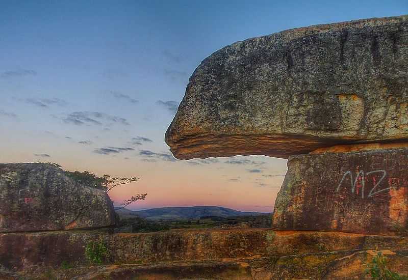 PEDRA DO SERROTE - ANDRELNDIA - MG