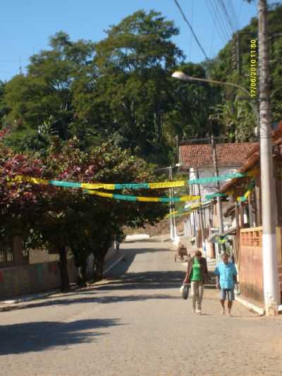  POR HELOISA MOUTINHO ROCHA - ANGUSTURA - MG