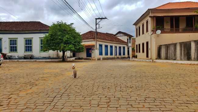 CENTRO HISTRICO, POR INSTAGRAM: ALINEZINHARS - ANGUSTURA - MG