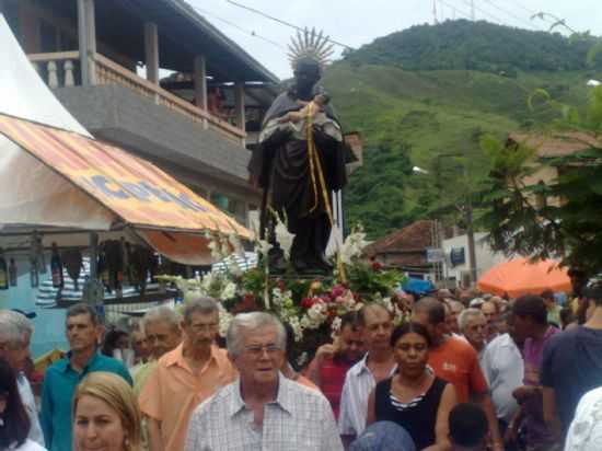 FESTA DE SO BENEDITO, POR EDMAR - ANTNIO DIAS - MG