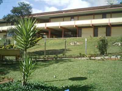 ESCOLA ESTADUAL PE.FRANCISCO REY-FOTO:EMERSON JEAN SILVA - ARANTINA - MG