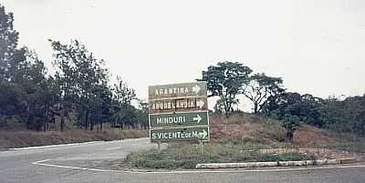 CHEGANDO EM ARANTINA-FOTO:MONTANHA - ARANTINA - MG