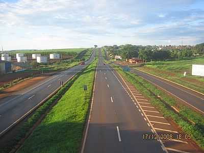 RODOVIA BR 153 PASSANDO POR ARAPOR-FOTO:TERIOVALDO  - ARAPOR - MG