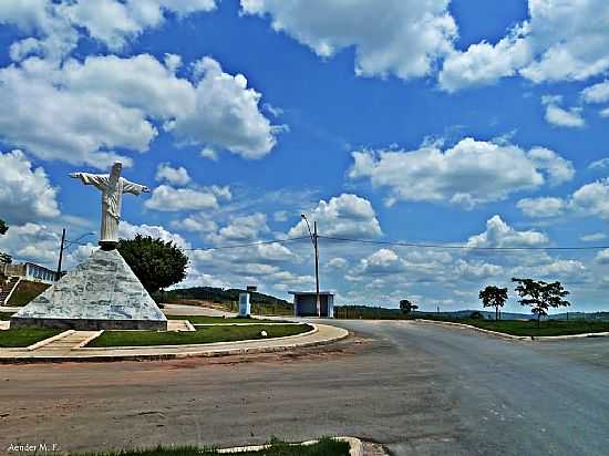 ARAJOS-MG-CRISTO REDENTOR NO TREVO DE ACESSO-FOTO:AENDER M. FERREIRA - ARAJOS - MG