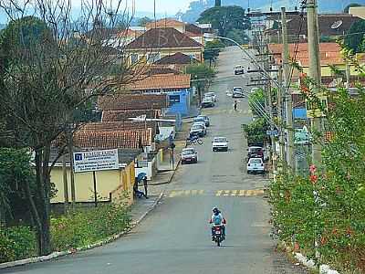 ENTRADA PRINCIPAL DA CIDADE-FOTO:LINALDO CARDOSO  - ARCEBURGO - MG