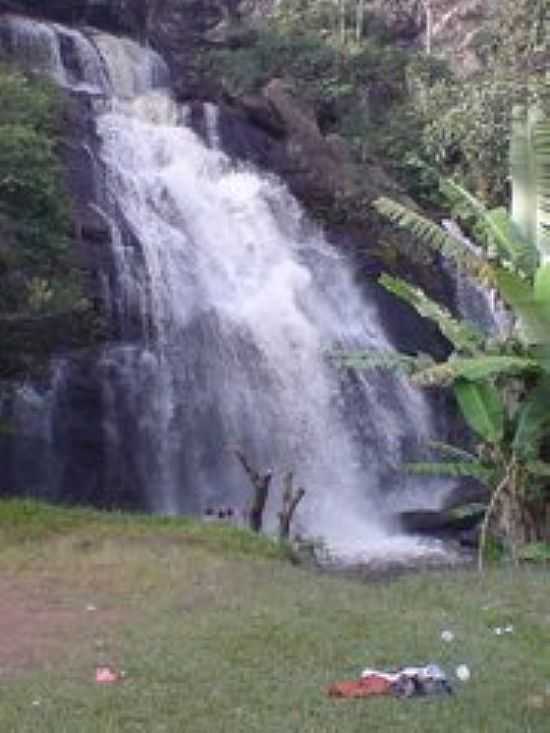 CACHOEIRA DA FUMAA-FOTO:PEDRO PAULO - ARICANDUVA - MG