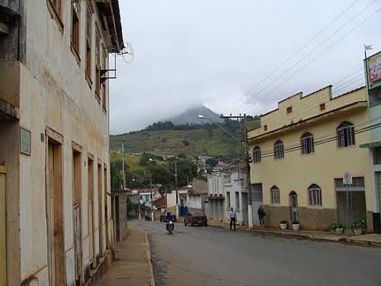 RUA MANOEL HIPLITO[RUA DE CIMA]-FOTO:FABIANOPAIS  - ASTOLFO DUTRA - MG