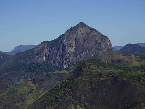 ATALIA-MG-PEDRA DO POTERRO-FOTO:REGINALDO CIBRAO - ATALIA - MG