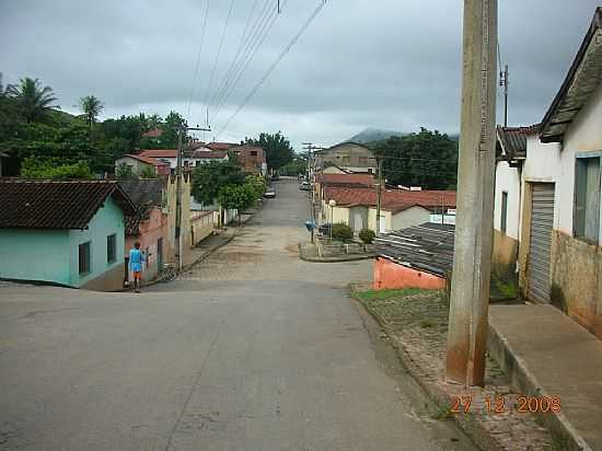 ATALIA-MG-RUA GRO MOGOL-FOTO:REGINALDO CIBRAO - ATALIA - MG