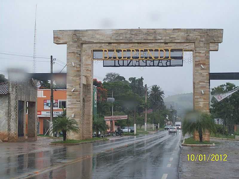 BAEPENDI-MG-PRTICO DE ENTRADA DA CIDADE-FOTO:JOSUE MARINHO - BAEPENDI - MG