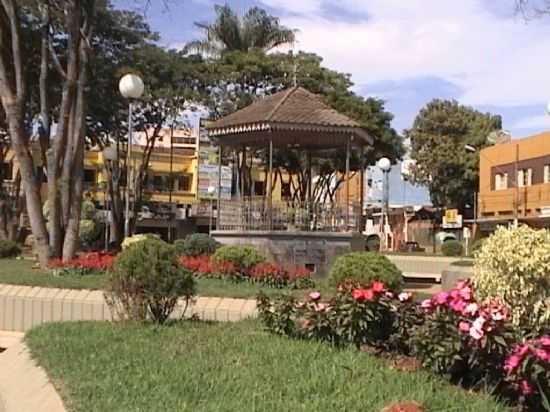 PRAA CENTRAL , POR THALES MATTOS - BAMBU - MG